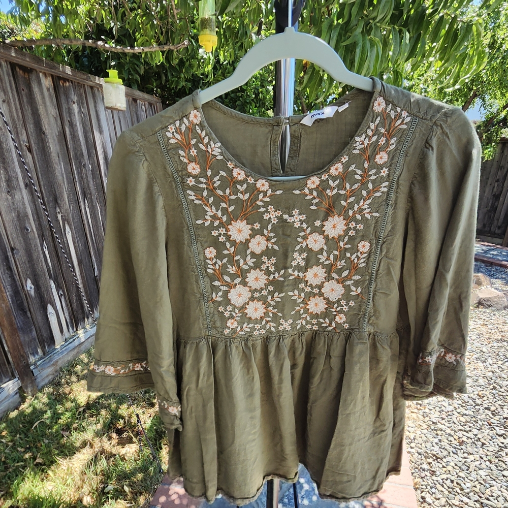 Max  Floral Embroidered Khaki Blouse